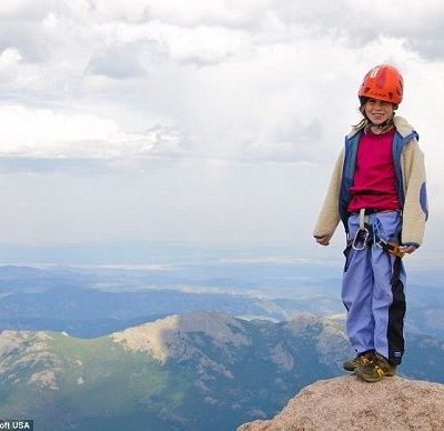 Βουλγαρία: Ενα κορίτσι μόλις δέκα χρονών ανέβηκε στην κορυφή του Καυκάσου!