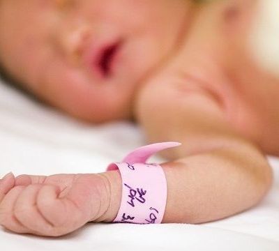 Με εξέταση DNA, θα καταχωρούνται τα νεογέννητα σε περίπτωση γέννησής τους εκτός νοσοκομείου