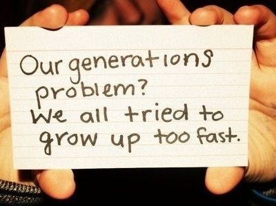 H παιδικότητα σε διωγμό! Οταν βάζουμε τα παιδιά μας σε έναν αγώνα ταχύτητας ωρίμανσης