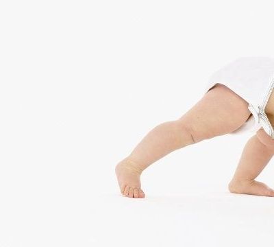 Αυτό είναι το πιο βιαστικό μωρό! Γεννήθηκε στη Μυτιλήνη, στην αυλή του μαιευτηρίου (εικόνα)