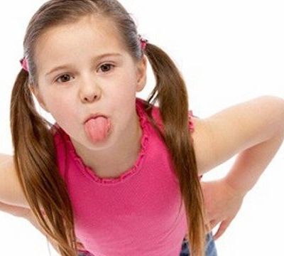 «Το παιδί μου αυθαδιάζει! Τι να κάνω;». Γράφει η εκπαιδευτική ψυχολόγος Δήμητρα Δάμτσα