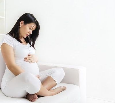 Είμαι έγκυος και νιώθω ζάλη και λιποθυμία. Τι να κάνω;