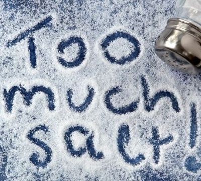 Πώς θα μειώσουμε το αλάτι στη διατροφή μας; Από την διατροφολόγο Ευσταθία Παπαδά