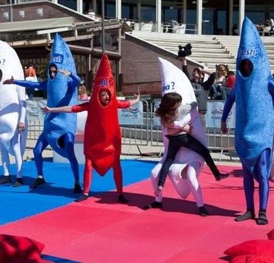 Aquafresh® High Definition White! Υπάρχουν λόγοι για να χαμογελάς!