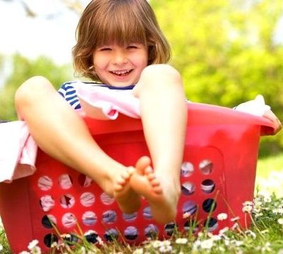 Ετσι βγαίνει το γρασίδι από τα ρούχα!