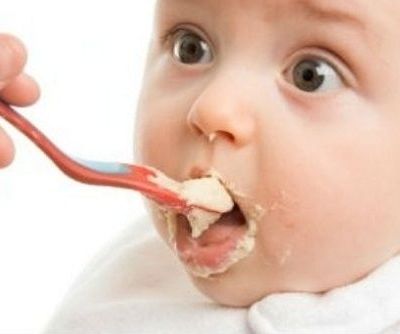 Φρουτόκρεμα στα ρούχα! Πώς βγαίνει ο λεκές;