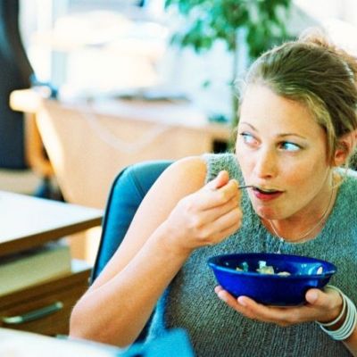 Υγιεινά σνακ για τη δουλειά! Aπό τη διατροφολόγο Ευσταθία Παπαδά