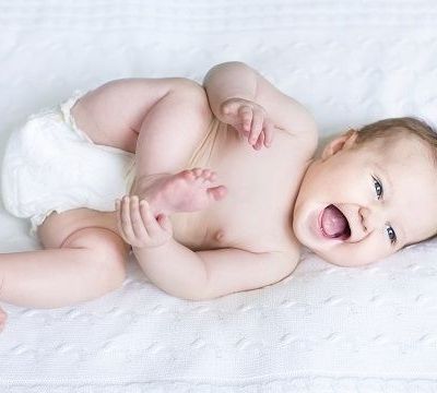 Ολα όσα χρειάζεται το μωρό μας είναι Αγάπη, Υπνος και Παιχνίδι!