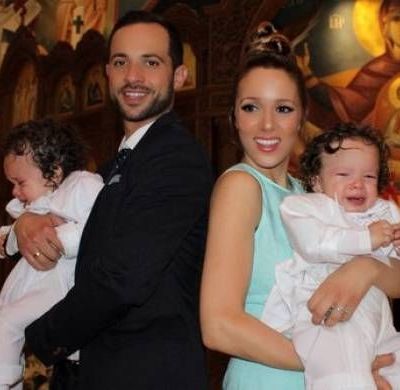 Η Καλομοίρα βάφτισε τους γιους της! Δείτε φωτογραφίες από το μυστήριο!