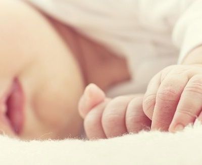 Ο ύπνος ενός παιδιού από νεογνό έως νήπιο: Ολα όσα πρέπει να γνωρίζουμε από την παιδίατρο Μαριαλένα Κυριακάκου