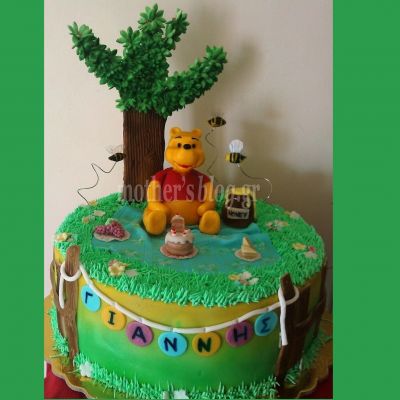 My cakes - My hobby! Φτιάχνουμε παιδική τούρτα Γουίνι το αρκουδάκι!