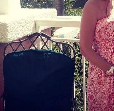 Δε θα πιστεύετε ποια τραγουδίστρια περιμένει το πρώτο της παιδί!