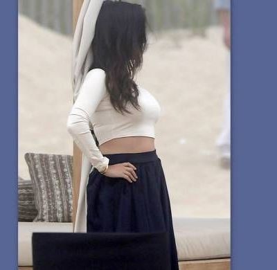 Οι πρώτες της φωτογραφίες με την κοιλίτσα της φουσκωμένη!