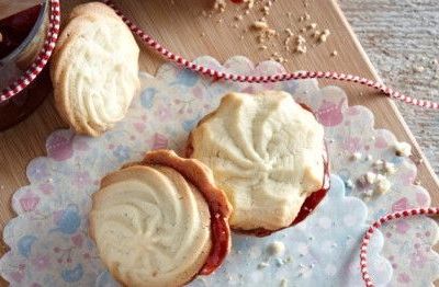 Για όλες τις ώρες! Βουτήματα σακούλας με μαρμελάδα φράουλα