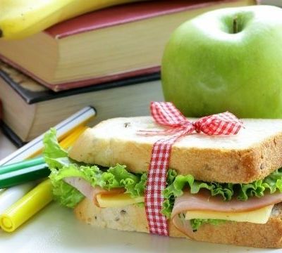 Νόστιμα και υγιεινά snacks για το σχολείο, από τη διατροφολόγο του Mothersblog