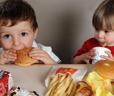 «Τα παιδιά μου ζητούν συνέχεια fast food...Τι να κάνω;», Από τη διατροφολόγο Ευσταθία Παπαδά