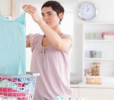 Ρούχα με ιδρώτα! Αυτός ο δύσκολος λεκές εξαφανίζεται με…