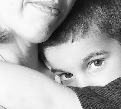 Το παιδί μου ντρέπεται να κάνει φίλους πώς μπορώ να το βοηθήσω;