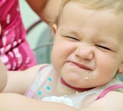 Δεν πάει ο νους πώς βγαίνει ο λεκές από φρουτόκρεμα!