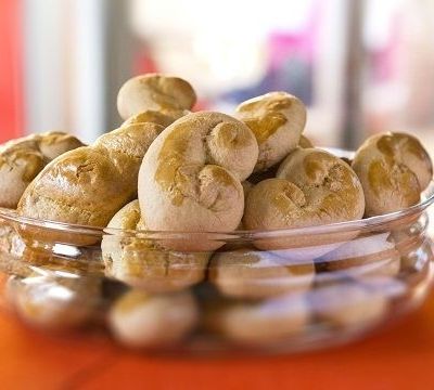 Μυρωδάτα πασχαλινά κουλουράκια, από το Γιώργο Γεράρδο