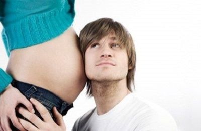 Πώς νιώθει ο αυριανός πατέρας, μπροστά στην εγκυμοσύνη της συντρόφου του;
