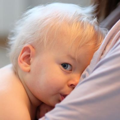 Πώς η Πολιτεία προστατεύει τη θηλάζουσα μητέρα και προάγει το θηλασμό;