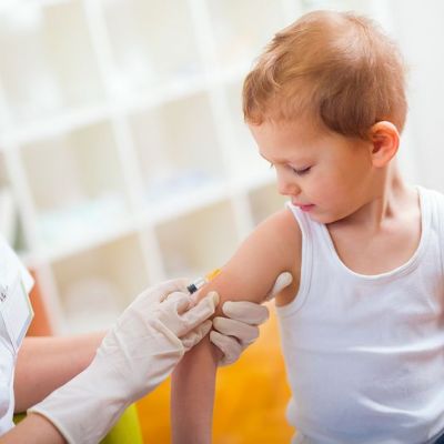 Βακτηριακή Μηνιγγίτιδα: 5 ερωτήσεις για την εκδήλωσή της στα παιδιά