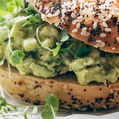 Bagels με κρέμα αβοκάντο