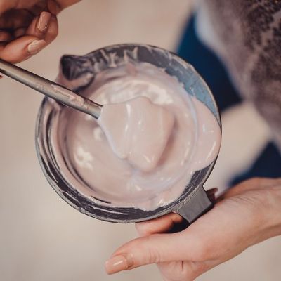 Μπορώ να βάψω τα μαλλιά μου στην εγκυμοσύνη; (vid)