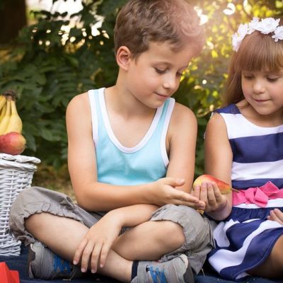 Όταν τα παιδιά «ερωτεύονται»: Μπορεί ένα παιδί να ερωτευτεί από τόσο μικρό;