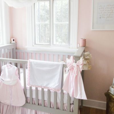 Υπέροχο βρεφικό κοριτσίστικο δωμάτιο: Κάντε το όπως η Christy Carlson Romano