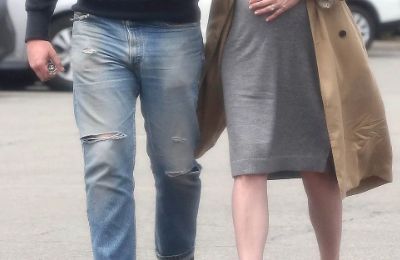 Το ζευγάρι που περιμένει το πρώτο του παιδί έκανε μια γλυκιά δημόσια εμφάνιση