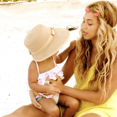 Δέκα ρήσεις για την μητρότητα από διάσημες μαμάδες του εξωτερικού