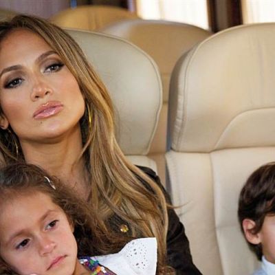 Διάσημες μαμάδες που κάνουν μαμαδίστικα πράγματα με τα παιδιά τους (pics)