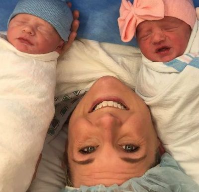 Η δύναμη της φιλίας: Έφερε στον κόσμο τα παιδιά της φίλης της