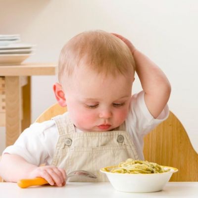 Διατροφή στη βρεφική ηλικία: Πώς εισάγουμε στερεές τροφές στο διαιτολόγιο του παιδιού;