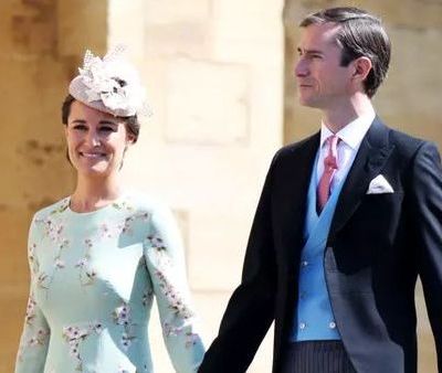 Η Pippa Middleton μας δείχνει για πρώτη φορά την φουσκωμένη της κοιλίτσα