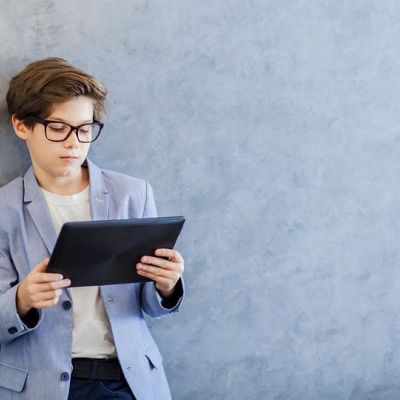 Όταν το παιδί ενημερώνεται για το σεξ μέσω διαδικτύου (κίνδυνοι και παραπληροφόρηση)