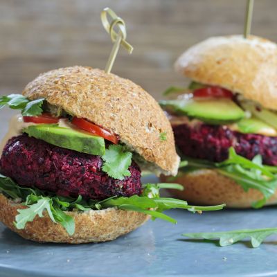 Beetroot Burger  - Πεντανόστιμα burger από κινόα και παντζάρι