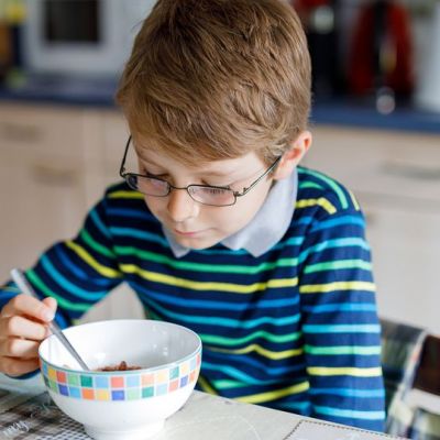 Πολυάσχολοι γονείς: Οι επιπτώσεις στη ζωή των παιδιών