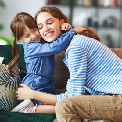 Με ποιον τρόπο μπορούμε να επαινούμε ένα παιδί και πόσο συχνά;