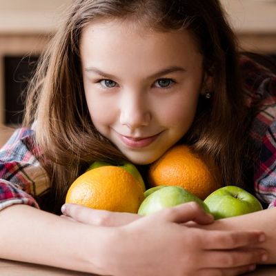 Πώς θα εξασφαλίσουμε την επαρκή πρόσληψη βιταμίνης C;