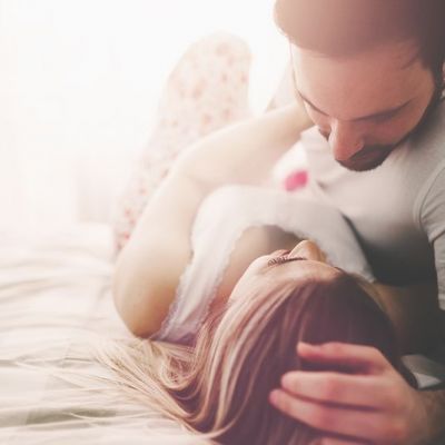 Μαθήματα ζωής: Κάθε πότε πρέπει να κάνουμε σεξ; (vid)