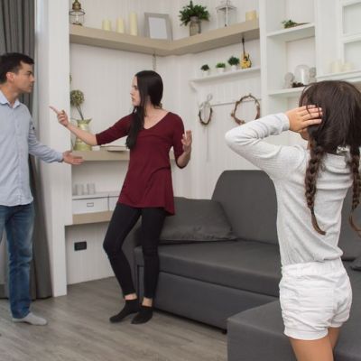 Μαλώνουμε μπροστά στα παιδιά μας! Πώς θα το σταματήσουμε;