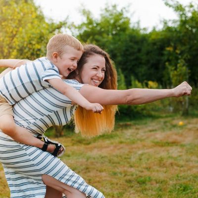 Τρεις φράσεις για να έχετε καλύτερη επικοινωνία με το παιδί σας