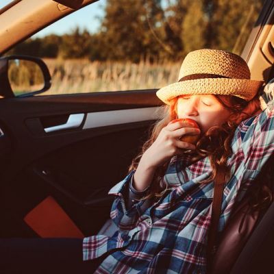 Υγιεινή διατροφή στις διακοπές και κατά τη διάρκεια του ταξιδιού με τα παιδιά