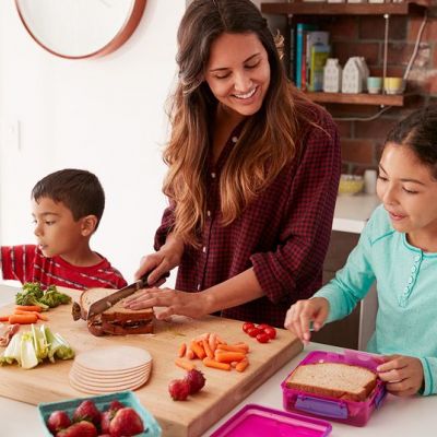 Υγιεινό κολατσιό στο σχολείο: Τι πρέπει να περιλαμβάνει το ταπεράκι;