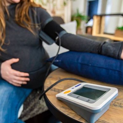 Χαμηλή πίεση στην εγκυμοσύνη: Είναι επικίνδυνη; (vid)