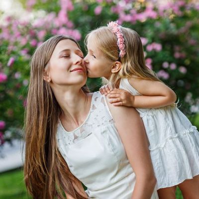 Μαθήματα Ζωής: Εκτός από μαμά είσαι και γυναίκα, μην το ξεχνάς! (vid)