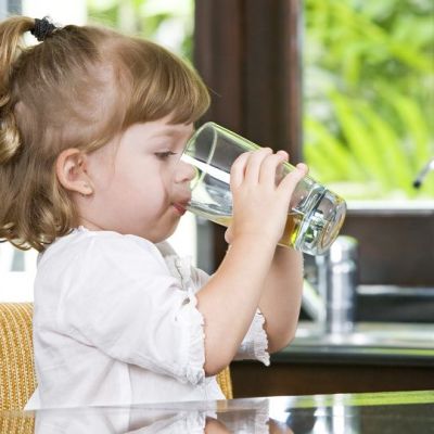 Παγκόσμια Ημέρα Νερού: Γιατί το νερό είναι απαραίτητο για τα παιδιά;